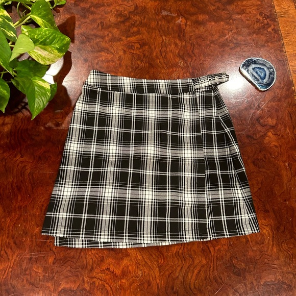 Brandy Melville Skirts Brandy Melville Plaid Skirt Poshmark